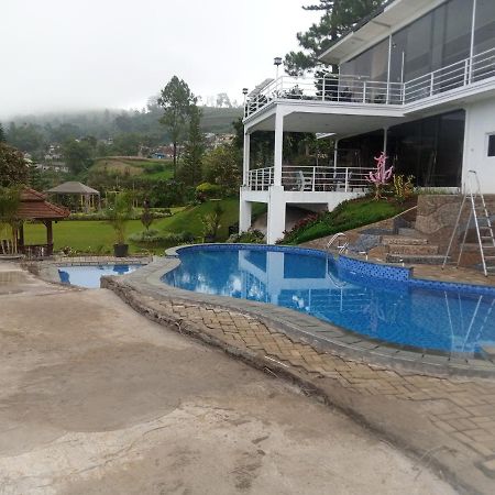 Villa Kaca 88 Cianjur Eksteriør billede