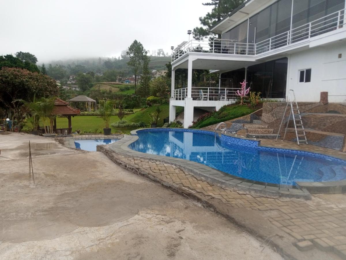 Villa Kaca 88 Cianjur Eksteriør billede