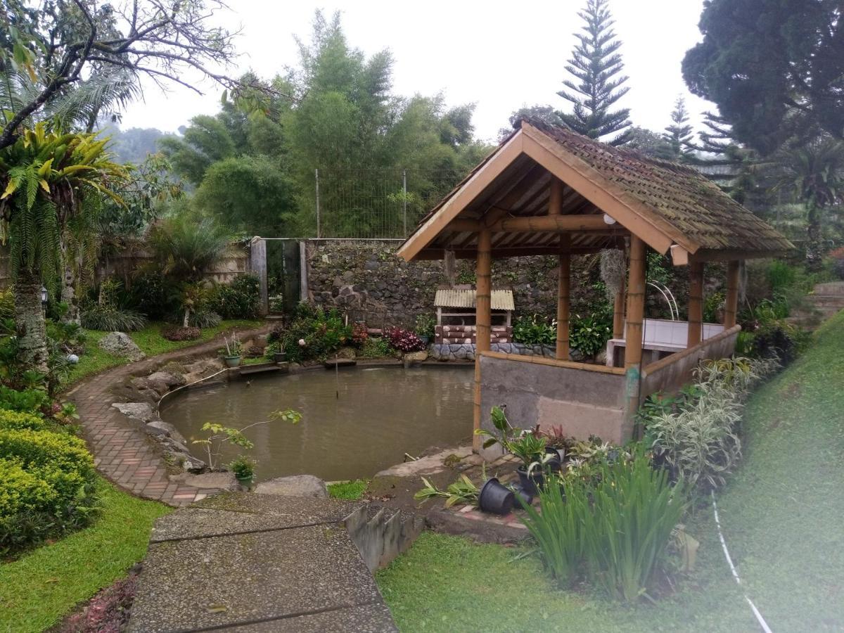 Villa Kaca 88 Cianjur Eksteriør billede